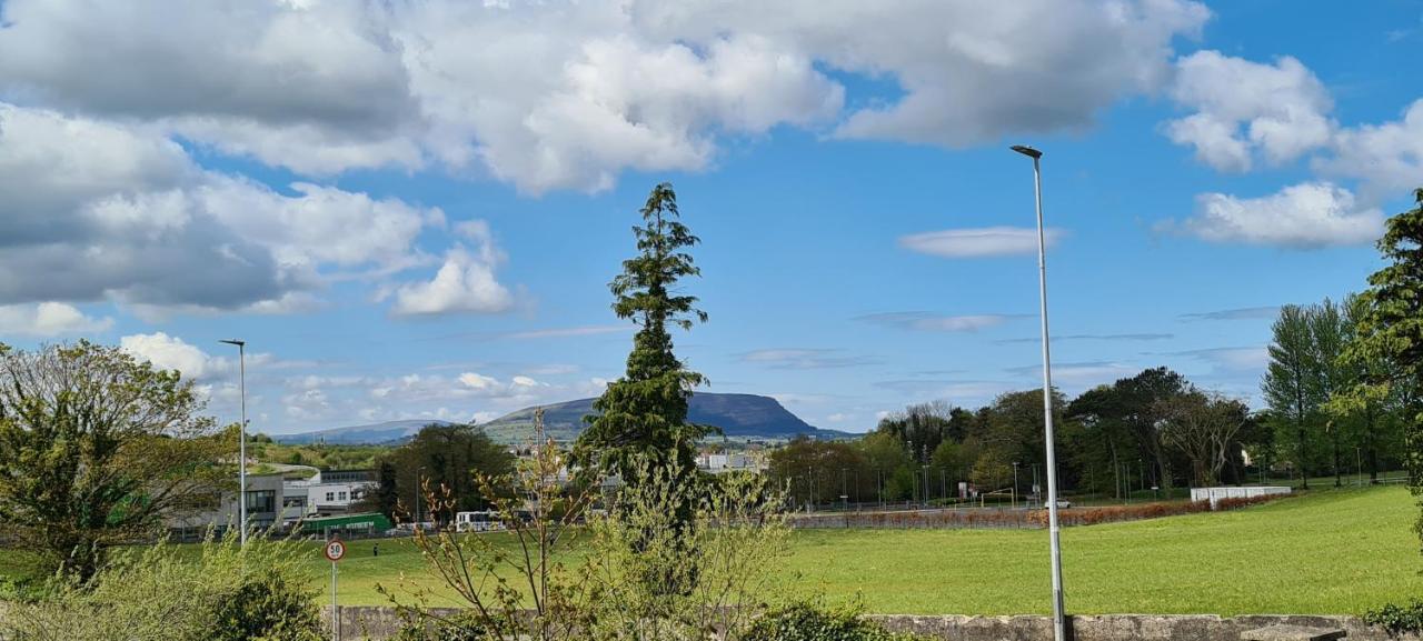 Yeats Village Sligo Luaran gambar